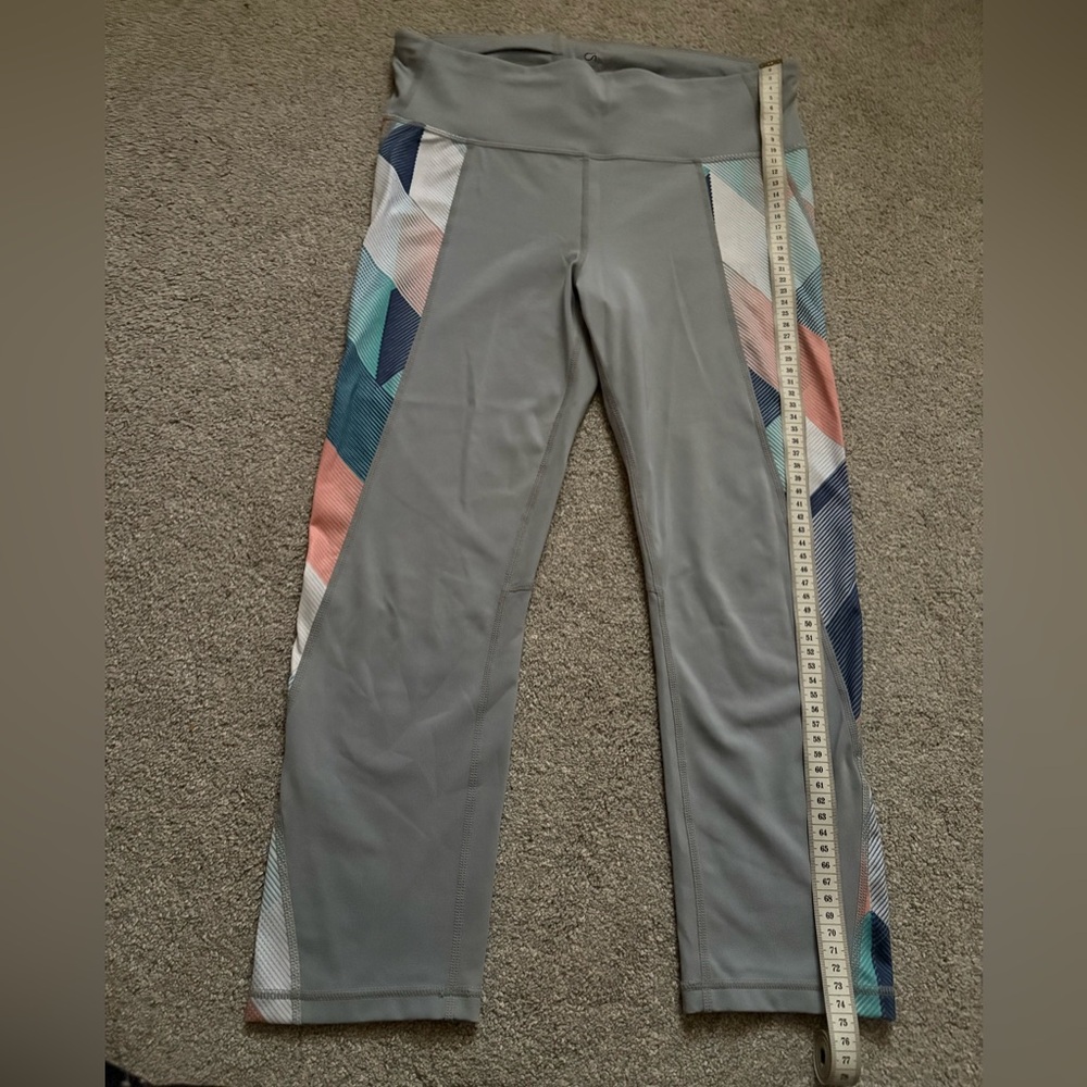 GAP Gray Sculpt Compression Leggings